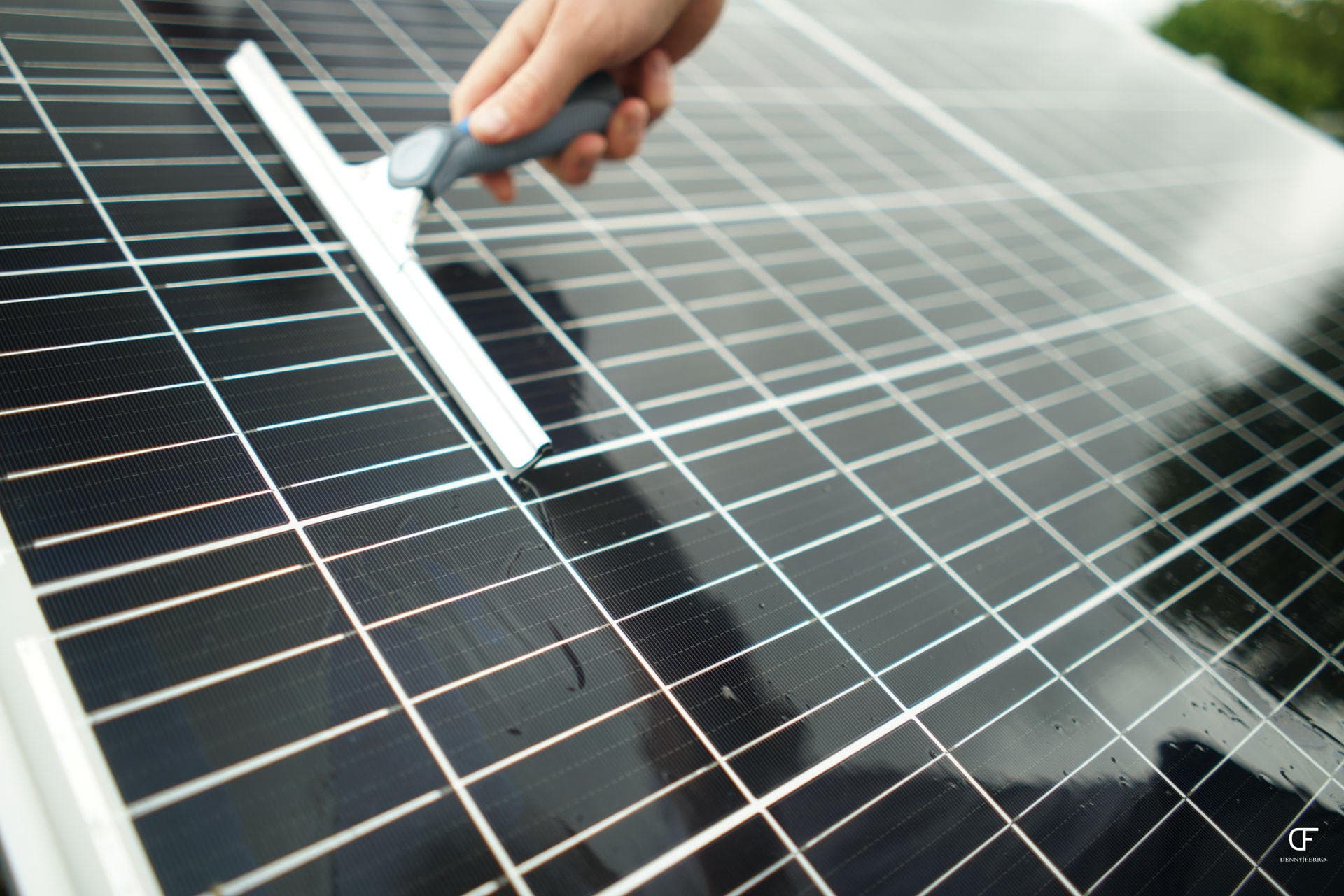 Hero Bild, Bild einer Solaranlage